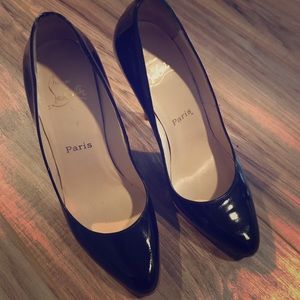 Authentic Christian Loubous!!